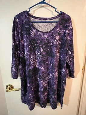 Catherine’s 0X 14/16W easy fit tees collection Purple Floral Print  Tunic